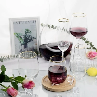 Elevați -vă colecția de articole de sticlă cu ochelari de cocktail personalizați